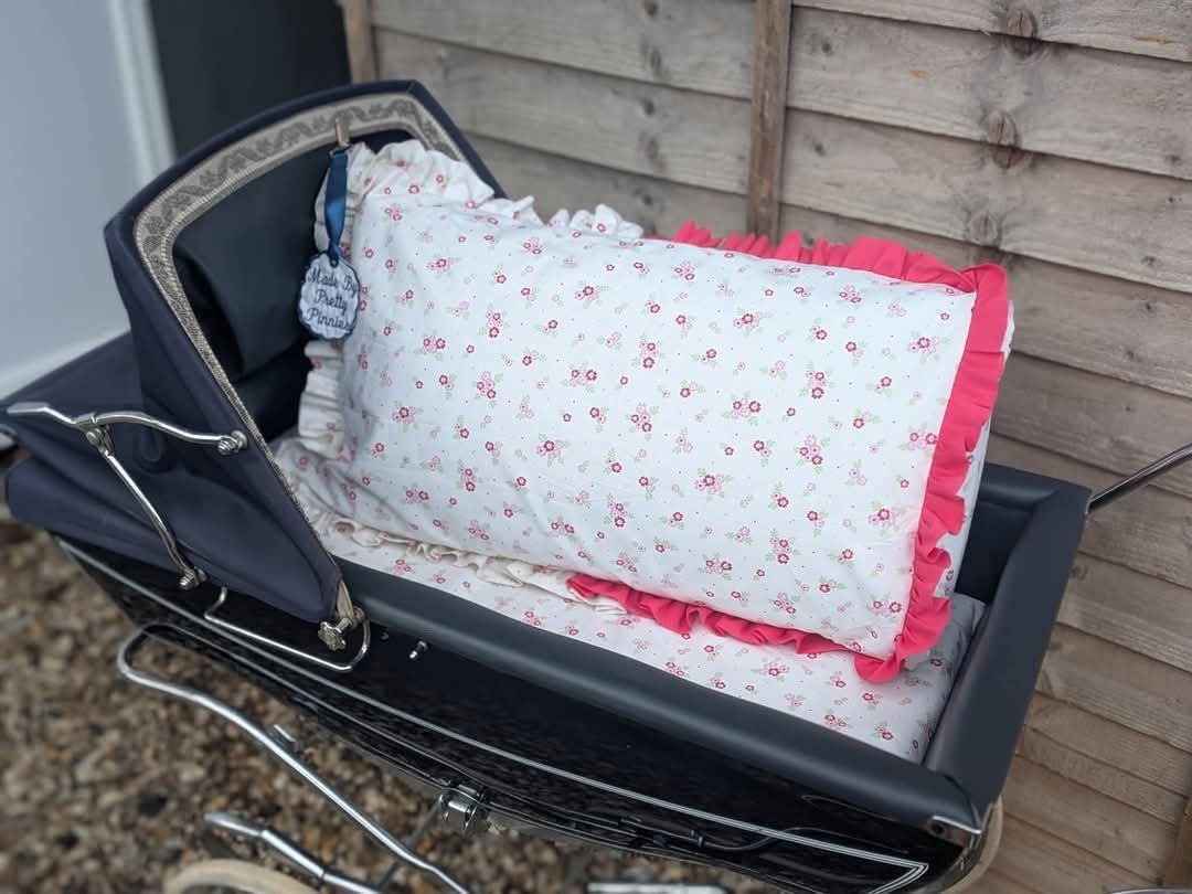 Ready made Balmoral pram set